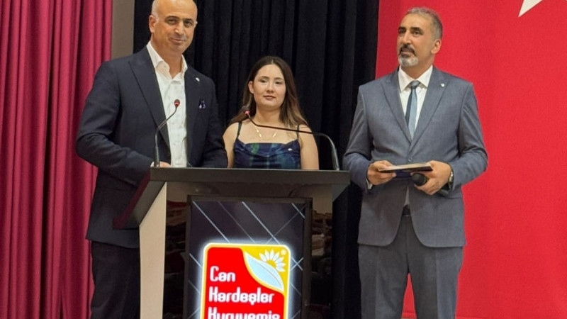Can Kardeşler, Yılın Enlerini Üniversite Kampüsünde Ödüllendirdi