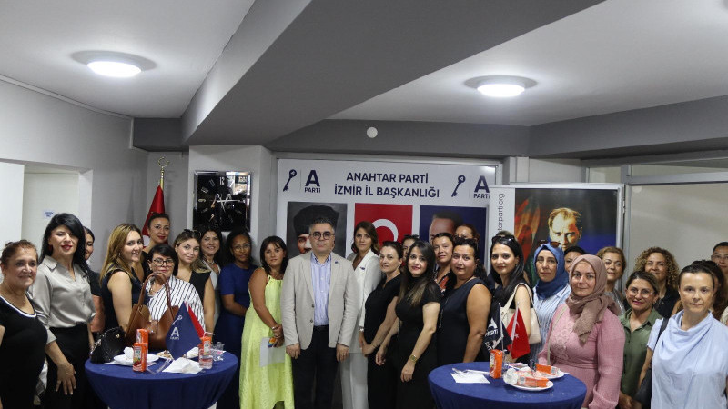 İzmir’de Kadınlar Birlikte Güçleniyor!