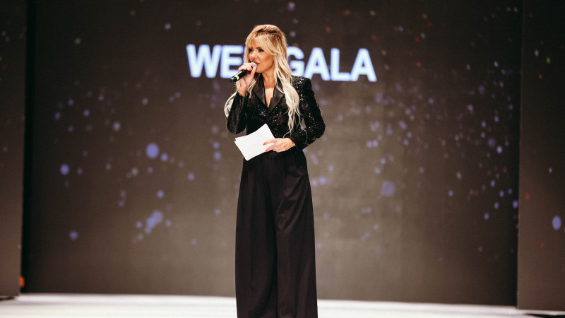 Deniz Olgun, Wedgala Wedding Fashion Show’da Geceye Damga Vurdu