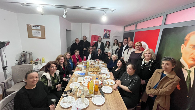 Zafer Partisi Karabağlar’da Kadın, Aile ve Çocuk Politikalarını Tanıttı